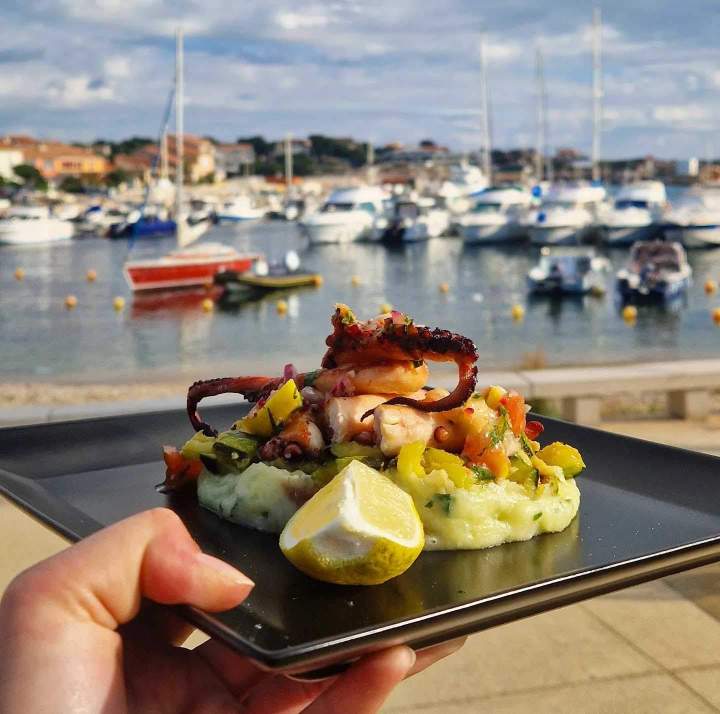 Plat de poulpe grillé La Côte Bleue