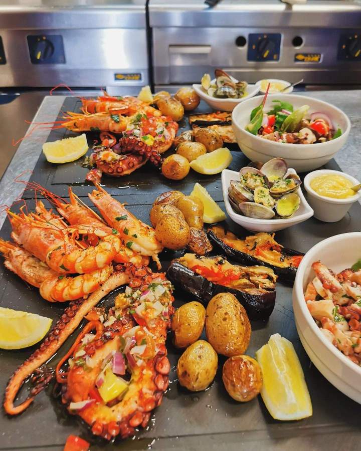 Restaurant avec vue sur le port La Côte Bleue
