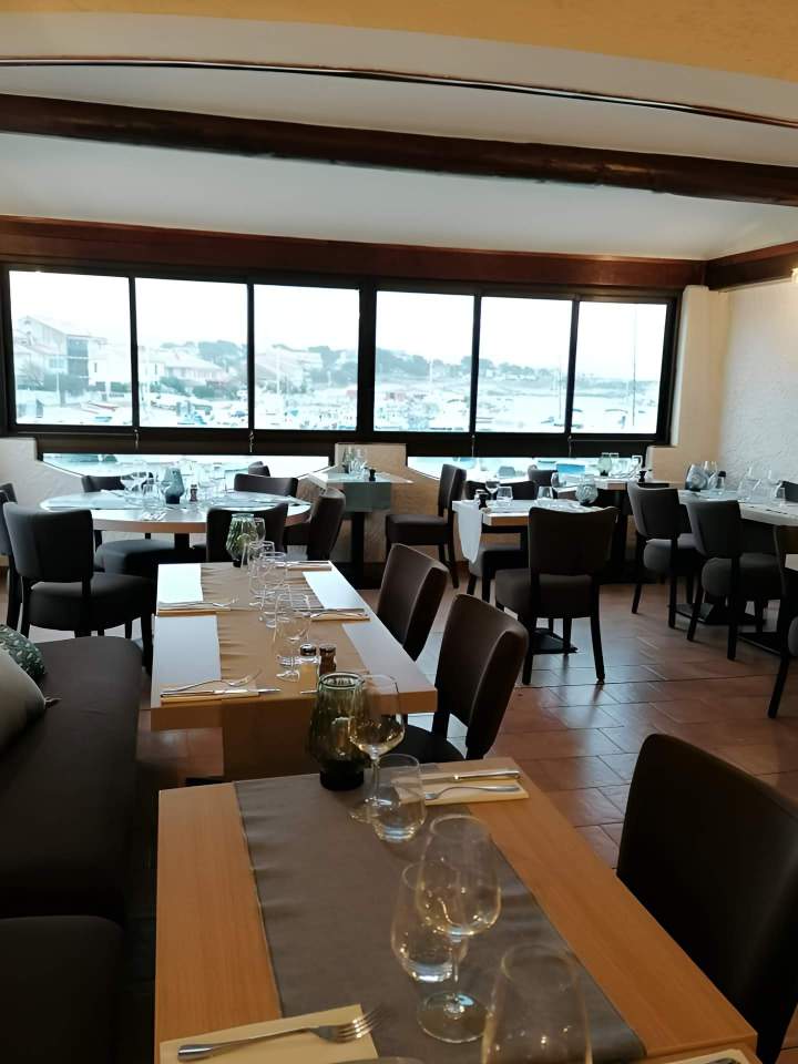 Salle restaurant La Côte Bleue
